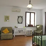 Lubagnu Vacanze * 카스텔사르도