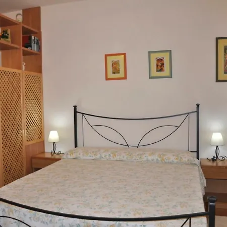 Lubagnu Vacanze Apartment *